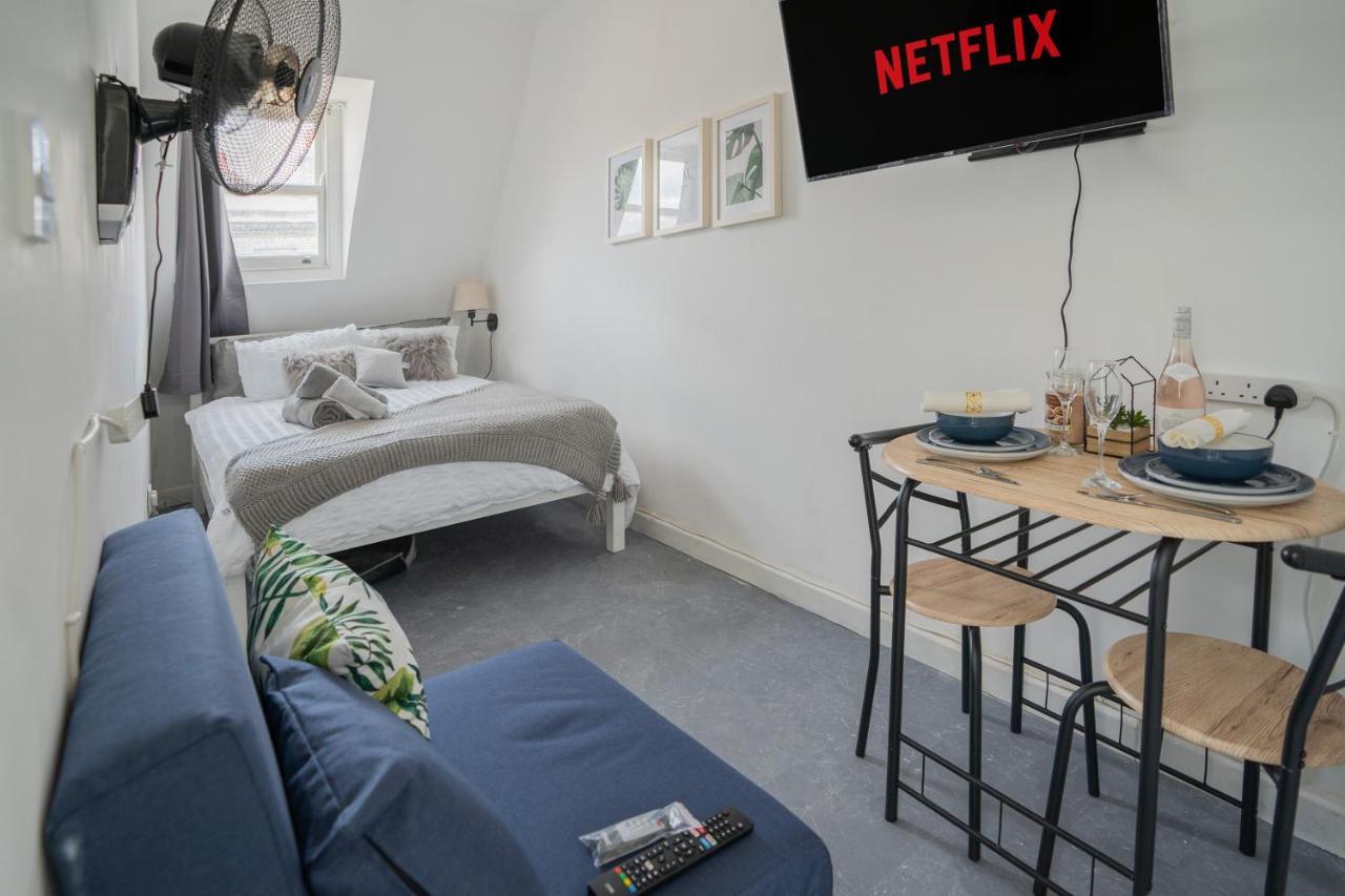 Small Private Studio Rooms In The Heart Of Angel Londra Exterior foto