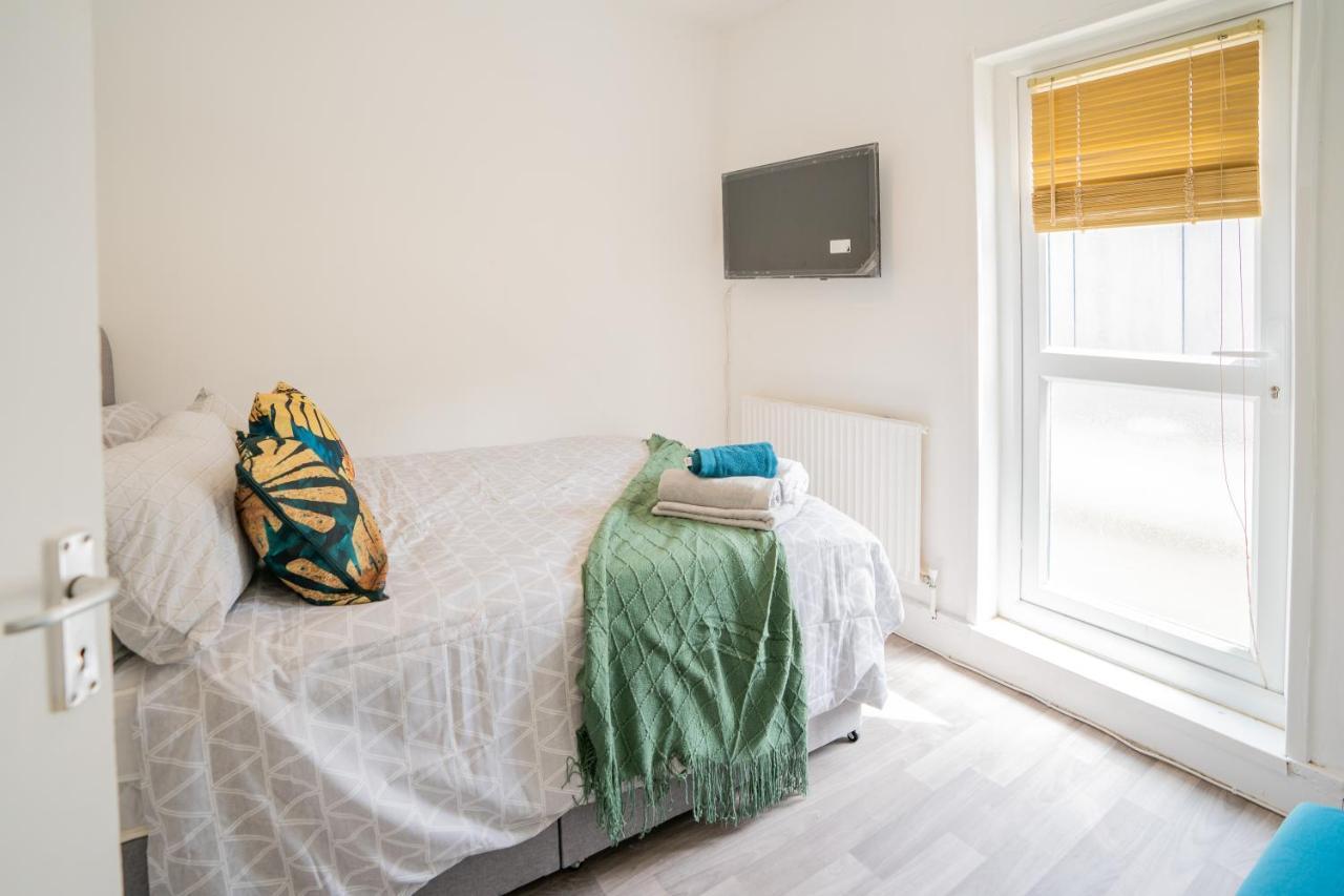 Small Private Studio Rooms In The Heart Of Angel Londra Exterior foto