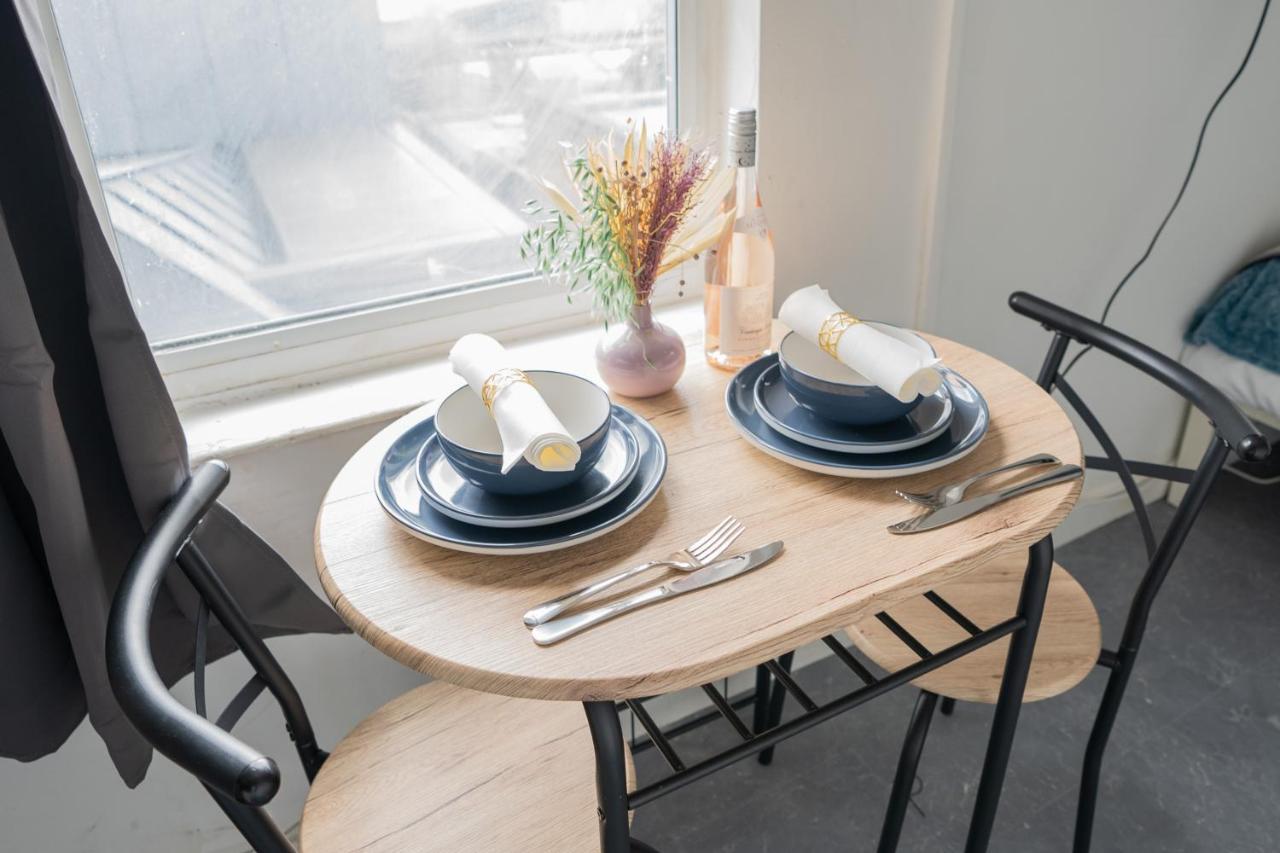 Small Private Studio Rooms In The Heart Of Angel Londra Exterior foto