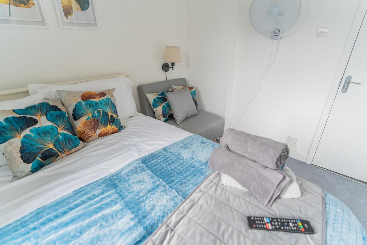 Small Private Studio Rooms In The Heart Of Angel Londra Exterior foto